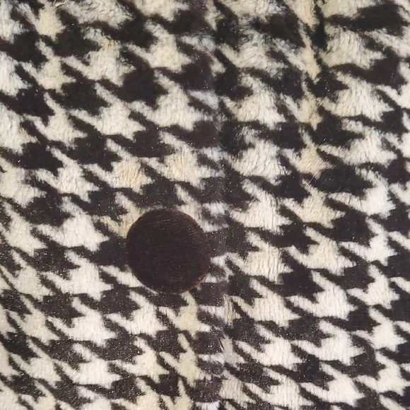 Widgeon Stylish Houndstooth Kids Coat - Picture 8 of 12
